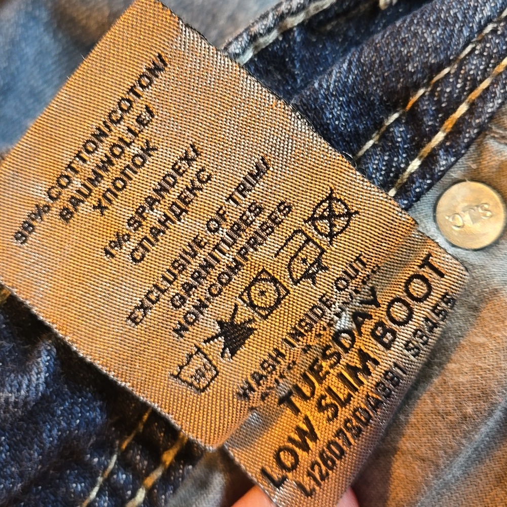 Silver Jeans - Picture 10 of 11